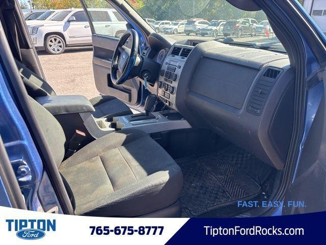 Photo of 2009 Sport Blue Clearcoat Metallic Ford Escape