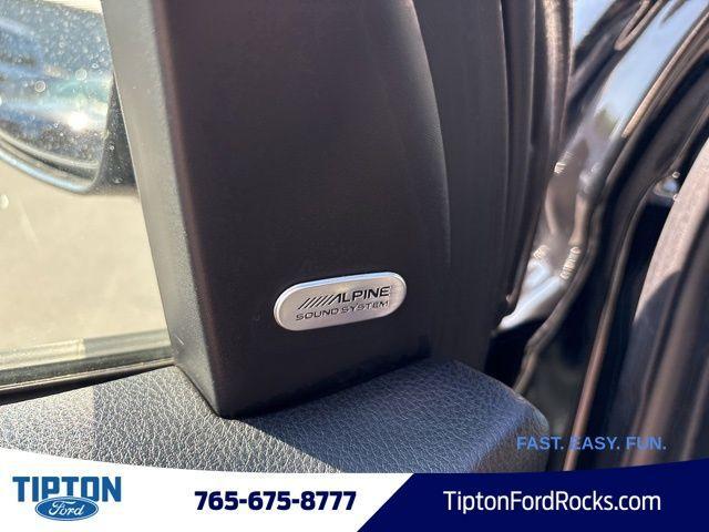 Photo of 2018 Pitch Black Clearcoat Dodge Journey