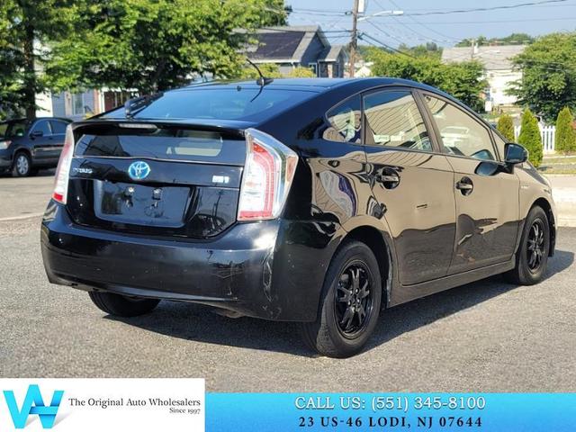 Photo of 2014 Black Toyota Prius