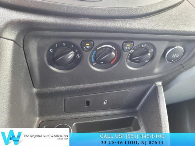 Photo of 2016 Oxford White Ford Transit-250