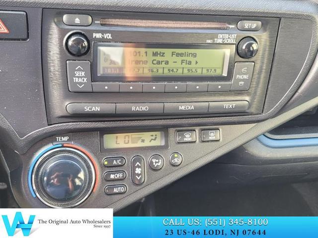 Photo of 2013 Black Sand Pearl Toyota Prius c