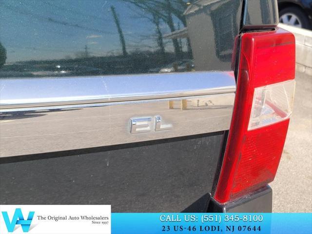 Photo of 2016 Green Gem Metallic Ford Expedition EL