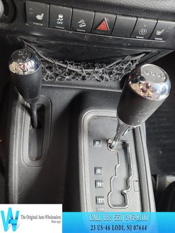 Photo of 2013 True Blue Pearlcoat Jeep Wrangler Unlimited