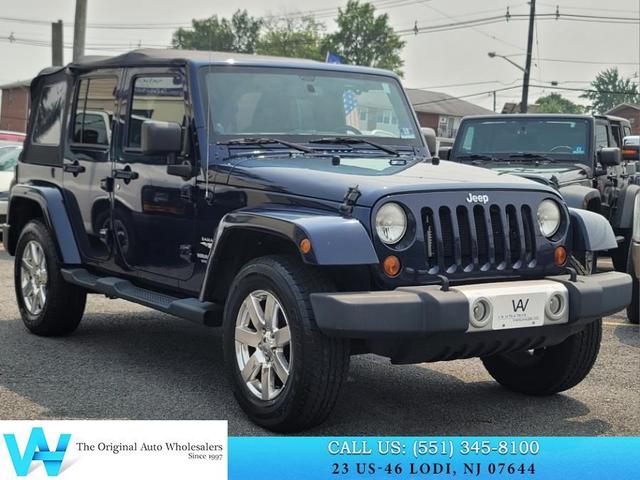 Photo of 2013 True Blue Pearlcoat Jeep Wrangler Unlimited