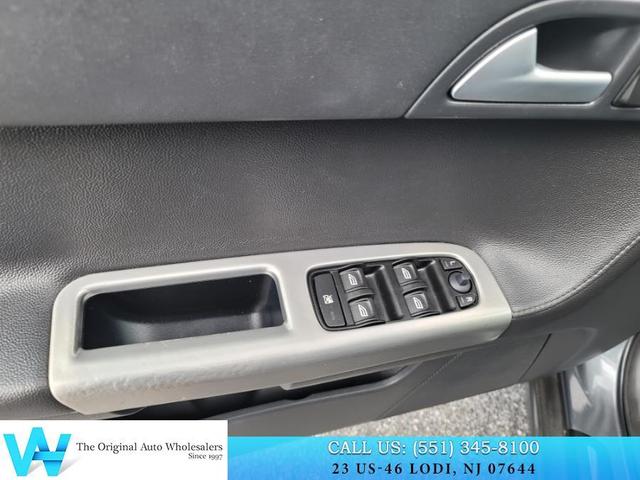 Photo of 2010 Titanium Gray Metallic Volvo S40