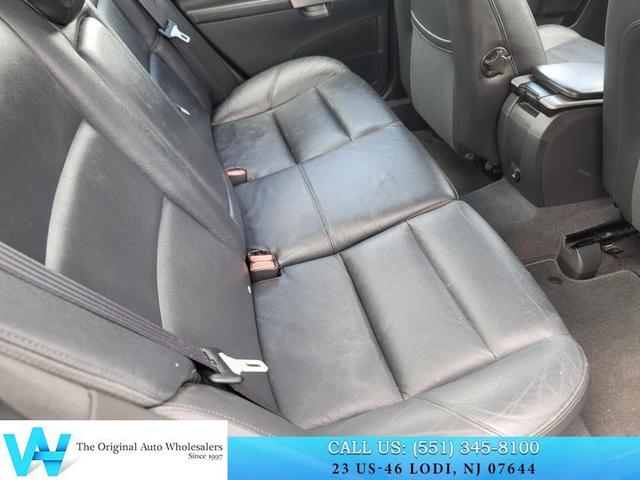 Photo of 2010 Titanium Gray Metallic Volvo S40