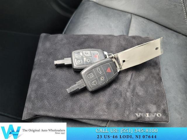 Photo of 2010 Titanium Gray Metallic Volvo S40
