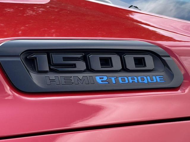 Photo of 2022 Redline 2 Coat Pearl RAM 1500