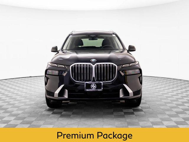 Photo of 2024 Black Sapphire Metallic BMW X7
