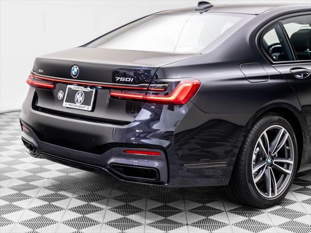 Photo of 2022 Black Sapphire Metallic BMW 750