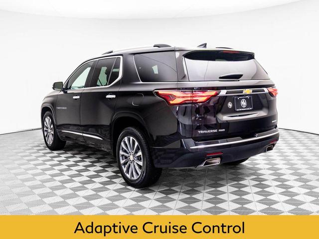 Photo of 2023 Mosaic Black Metallic Chevrolet Traverse