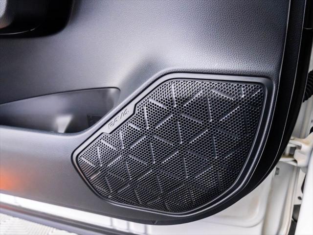 Photo of 2023 Ice Cap Toyota RAV4 Prime