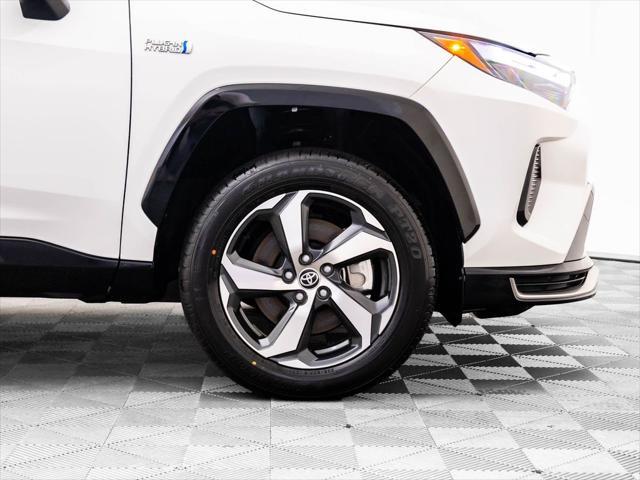 Photo of 2023 Ice Cap Toyota RAV4 Prime