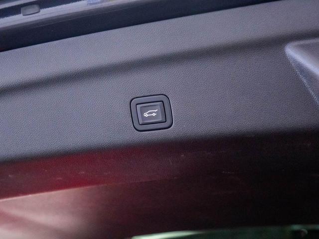 Photo of 2022 Galactic Gray Metallic Cadillac Escalade