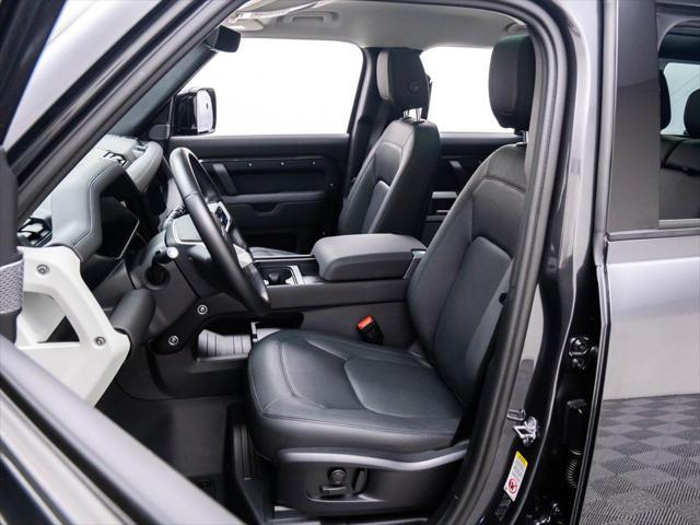 Photo of 2024 Gray Land Rover Defender