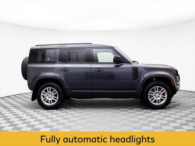 Photo of 2024 Gray Land Rover Defender