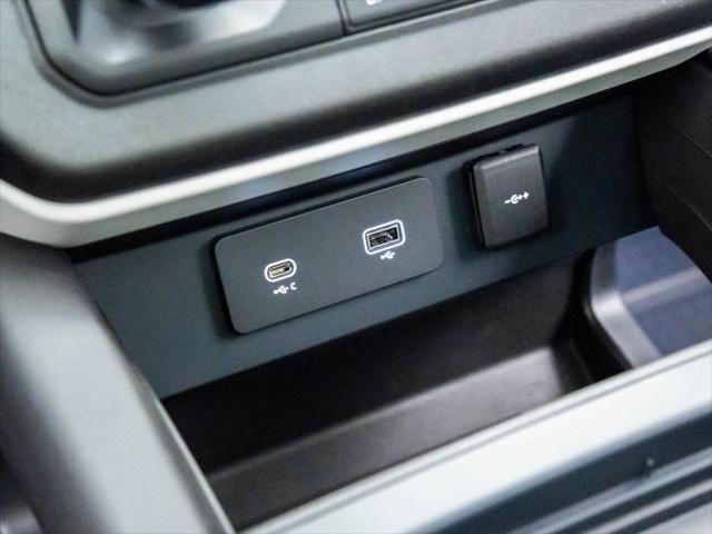 Photo of 2024 Gray Land Rover Defender