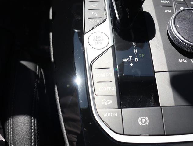 Photo of 2025 Brooklyn Grey Metallic BMW X4