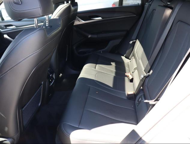 Photo of 2025 Brooklyn Grey Metallic BMW X4