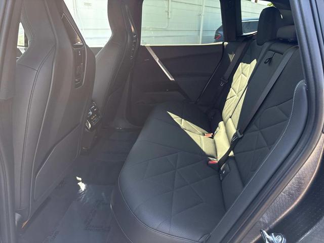 Photo of 2025 Mineral White Metallic BMW iX