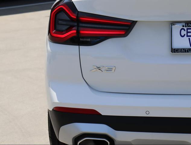 Photo of 2022 Alpine White BMW X3
