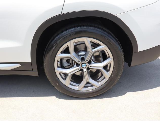 Photo of 2022 Alpine White BMW X3