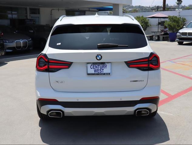Photo of 2022 Alpine White BMW X3