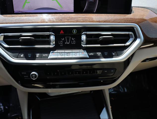 Photo of 2022 Alpine White BMW X3