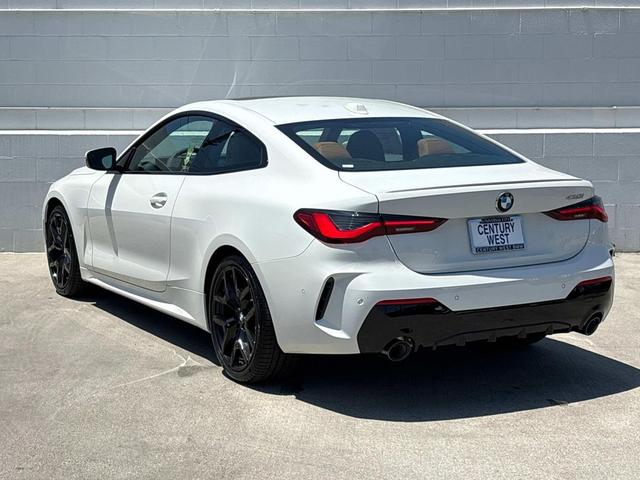Photo of 2026 Alpine White BMW 430