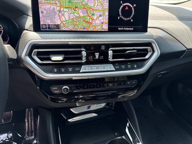 Photo of 2024 Black Sapphire Metallic BMW X4