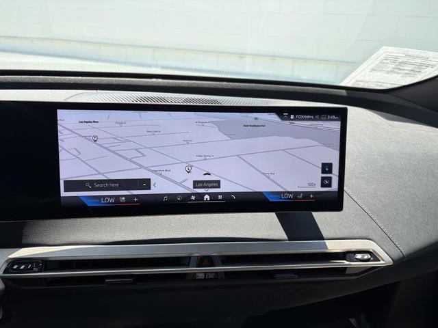 Photo of 2025 Mineral White Metallic BMW iX
