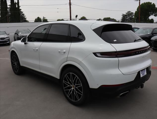 Photo of 2024 White Porsche Cayenne