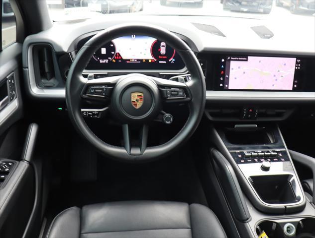 Photo of 2024 White Porsche Cayenne