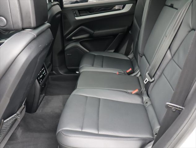 Photo of 2024 White Porsche Cayenne