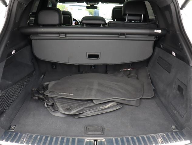 Photo of 2024 White Porsche Cayenne