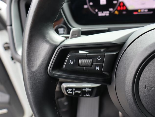 Photo of 2024 White Porsche Cayenne