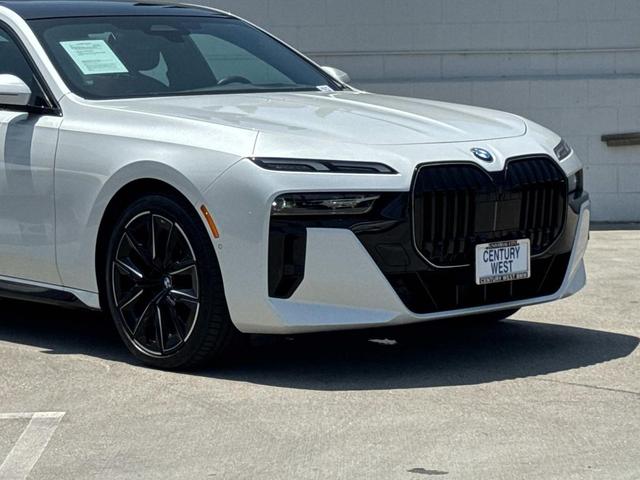 Photo of 2025 Mineral White Metallic BMW 740