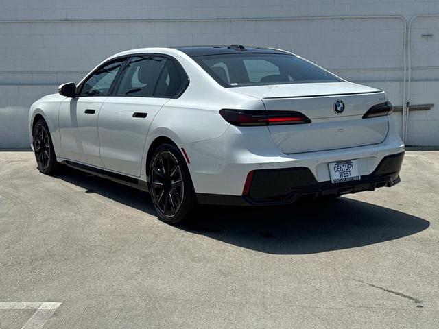 Photo of 2025 Mineral White Metallic BMW 740