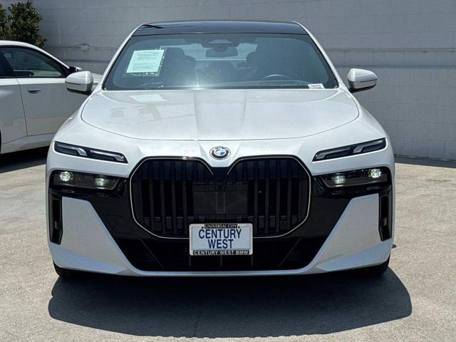 Photo of 2025 Mineral White Metallic BMW 740
