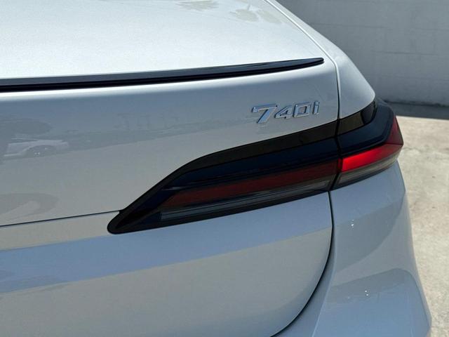Photo of 2025 Mineral White Metallic BMW 740
