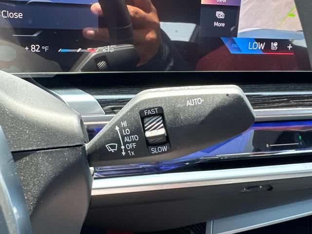 Photo of 2025 Mineral White Metallic BMW 740