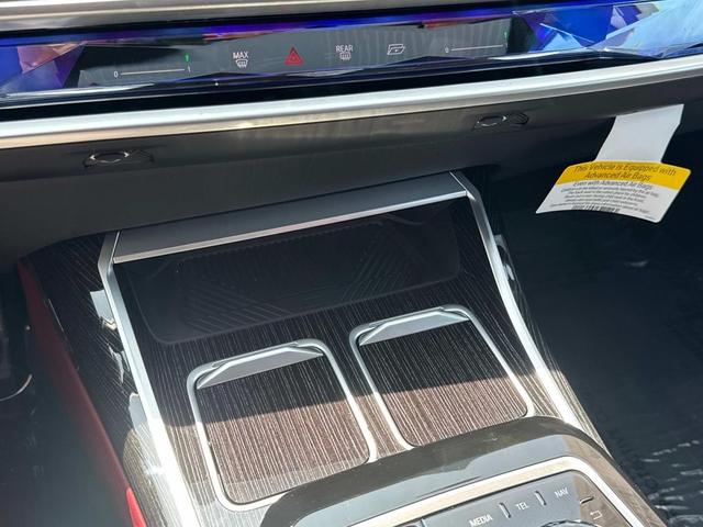 Photo of 2025 Mineral White Metallic BMW 740