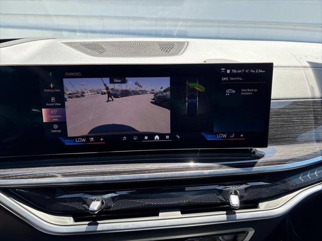 Photo of 2024 Black Sapphire Metallic BMW X7