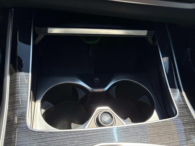 Photo of 2024 Black Sapphire Metallic BMW X7