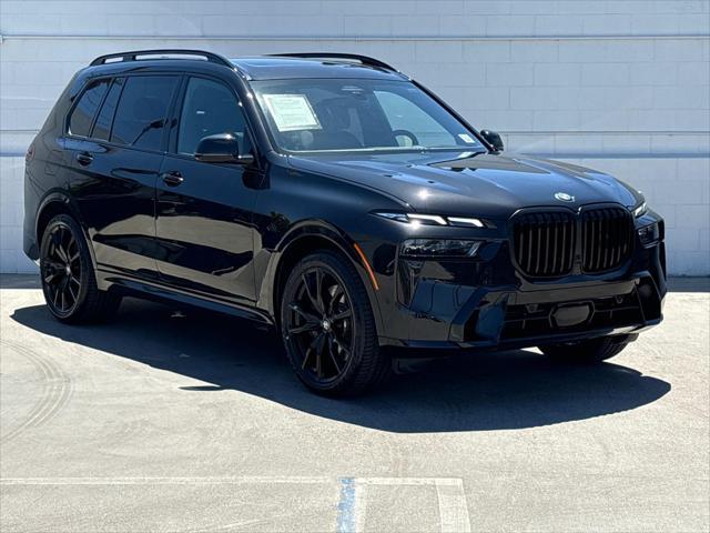 Photo of 2024 Black Sapphire Metallic BMW X7