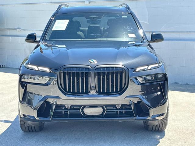 Photo of 2024 Black Sapphire Metallic BMW X7