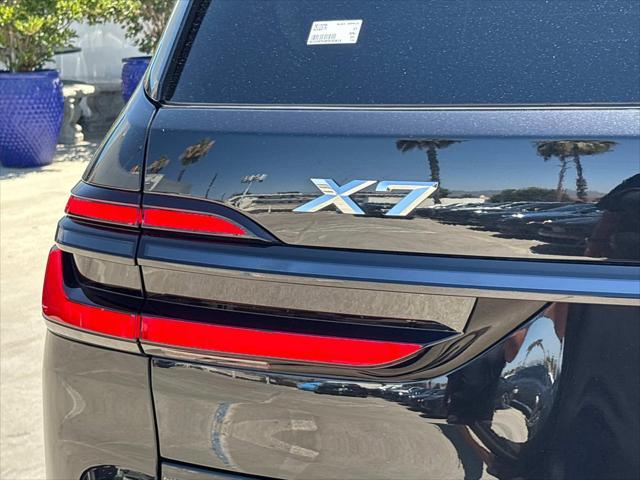 Photo of 2024 Black Sapphire Metallic BMW X7