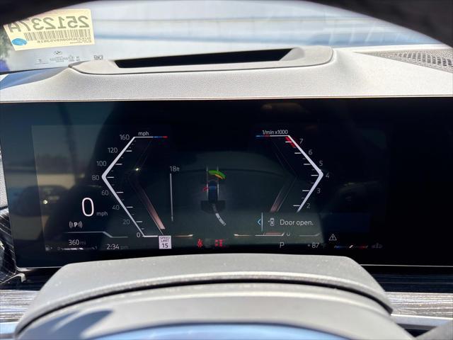 Photo of 2024 Black Sapphire Metallic BMW X7