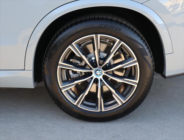 Photo of 2024 Brooklyn Grey Metallic BMW X5 PHEV