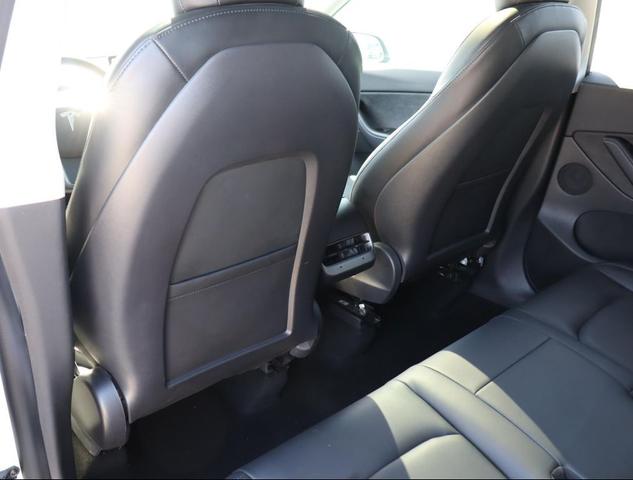 Photo of 2021 Pearl White Multi-Coat Tesla Model Y